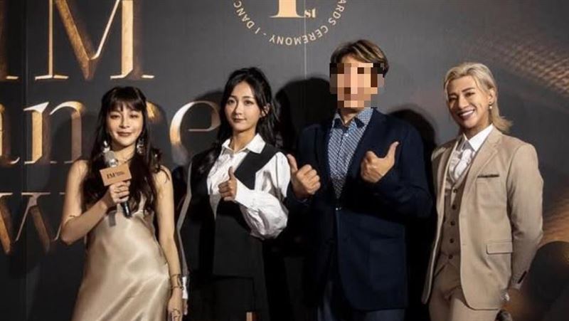 河智媛經紀老闆詹智能(右二),超商遇埋伏被砍死,生前涉及性騷女員工等爭議。(圖/翻攝畫面)