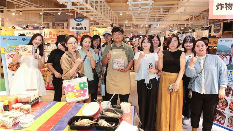 韓流美食熱！高雄漢神巨蛋韓國展掀人潮