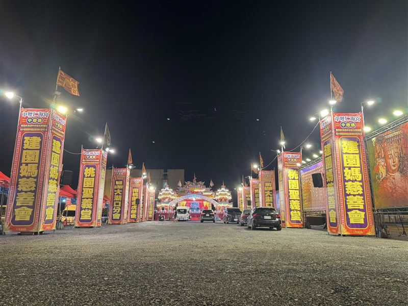 仁海宮夜市本週末後熄燈。（圖／翻攝自《內壢大小事》）