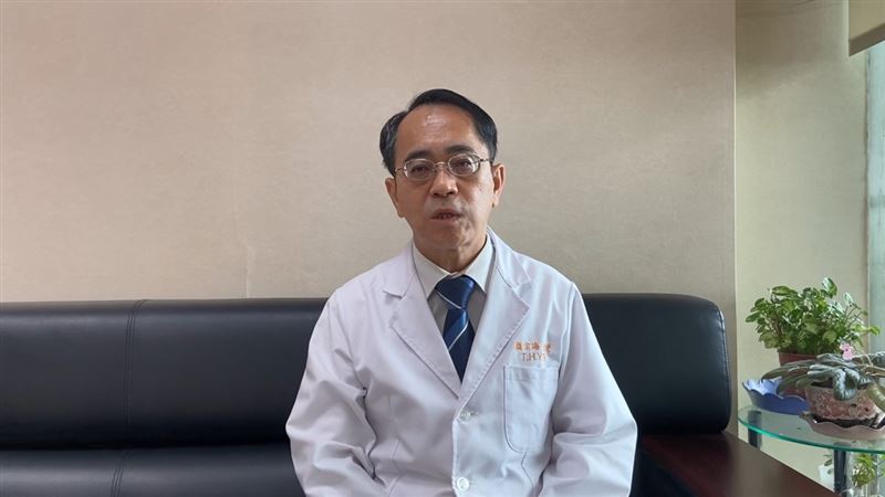 顏宗海醫師表示，避免菇類中毒的原則就是「看到野菇或不認識的菇不要食用」。（圖／翻攝畫面）