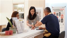 486團購觀察，按摩椅、健康穿戴裝置等實用商品成為父親節熱門選項。（圖／品牌業者提供）