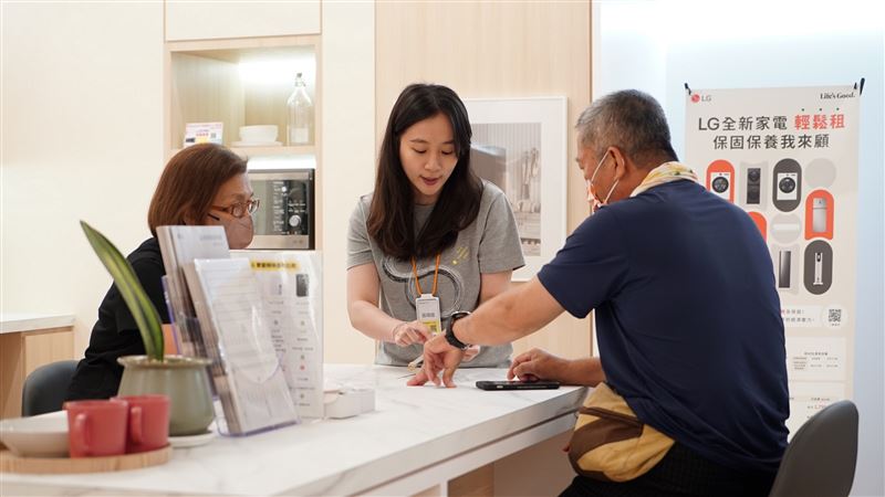 486團購觀察,按摩椅、健康穿戴裝置等實用商品成為父親節熱門選項。(圖/品牌業者提供)