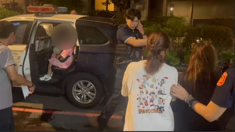 警方查獲9名賣淫的泰籍女子。(圖/翻攝畫面)