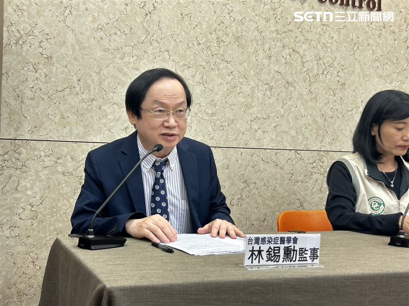 林錫勳醫師示警梅毒升溫。(圖/記者簡浩正攝影)