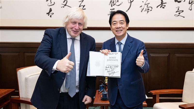 總統賴清德會見英國前首相強生。(圖/總統府提供)