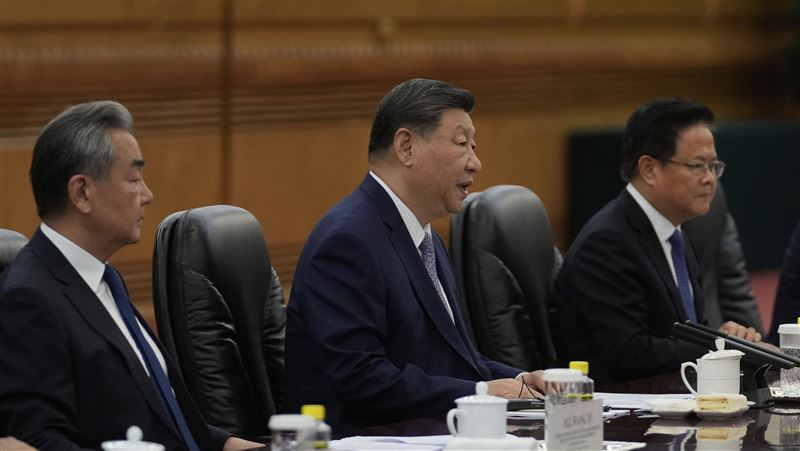 中國近期嚴格限制公職人員出境。(圖/美聯社/達志影像)