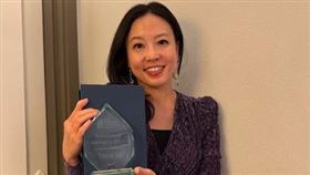 ▲得獎感言：我來自台灣 矽谷阿雅Taelor AI租衣奪美國行銷大獎 零預算打造千萬流量。（圖／Taelor AI提供） 