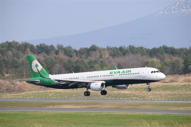 一名長榮航空空服員近日在執勤米蘭航班期間出現身體不適，返台後住院，最終不幸離世。（圖／長榮航空提供）