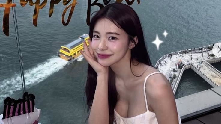 李多慧短裙被掀驚見一片白　畫面破億觀看