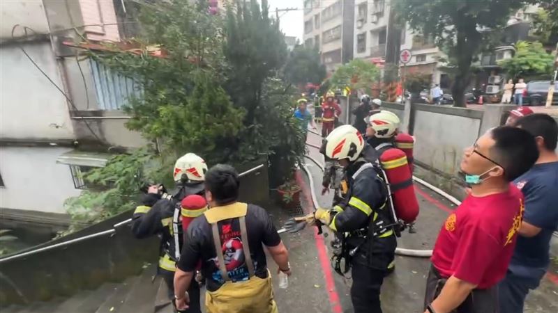 基隆市民宅發生火警。(圖/翻攝畫面)