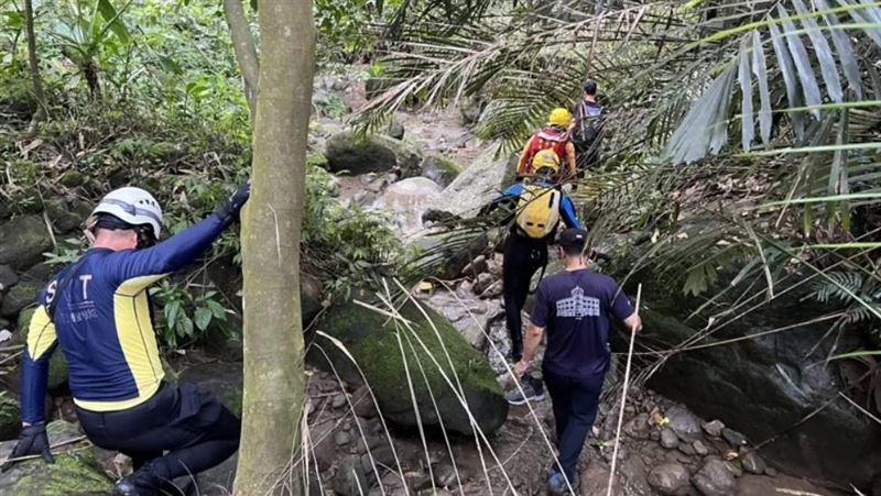 男子獨攀關子嶺大凍山失聯,今尋獲遺體。(圖/翻攝畫面)