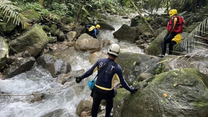 男子獨攀關子嶺大凍山失聯,今尋獲遺體。(圖/翻攝畫面)