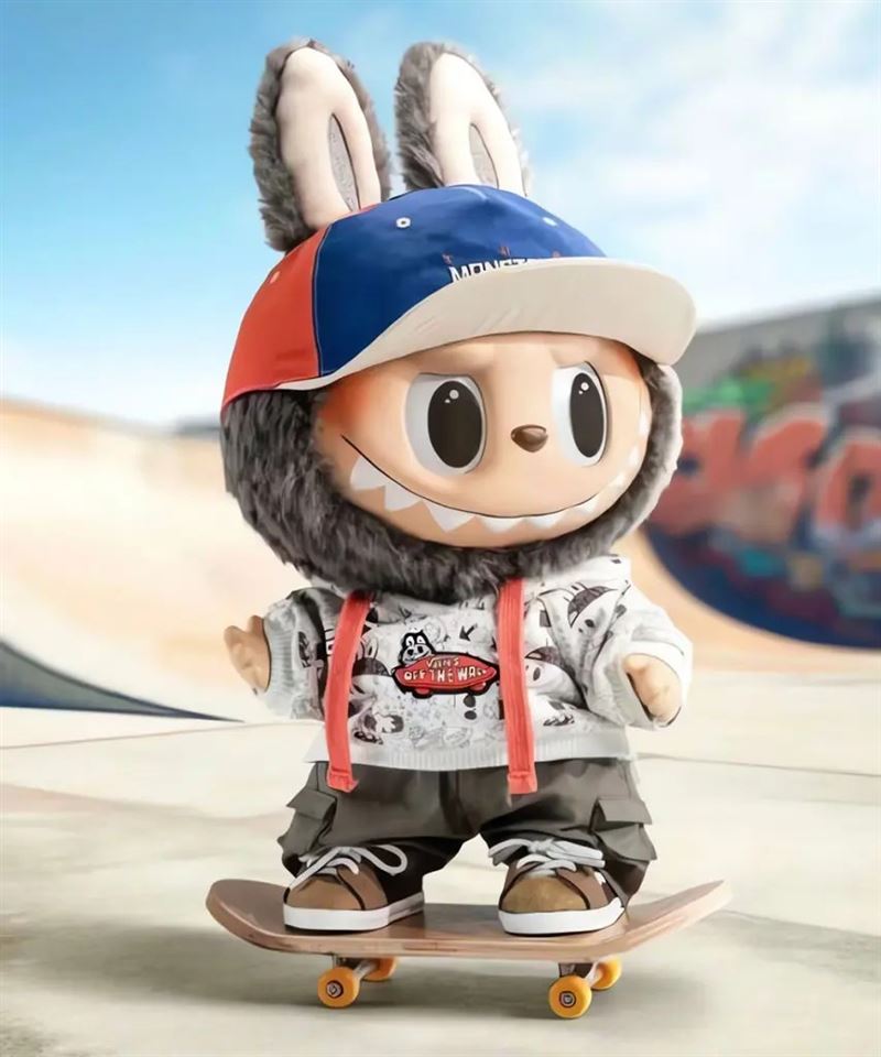 Vans Labubu 售價 85 美元,在 eBay 轉賣飆到10,500美元。(圖/翻攝Hypebrother.com)