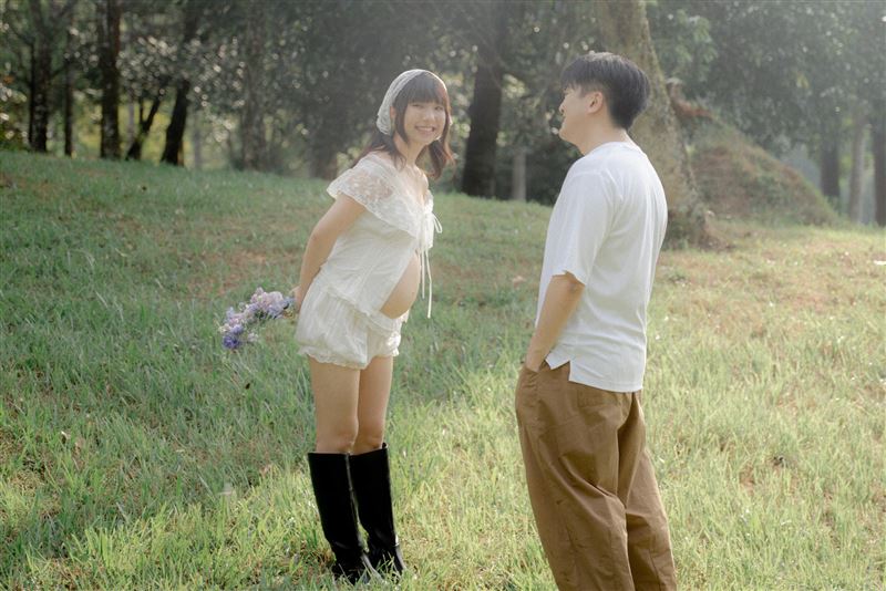 Bertandlulu為女兒創作單曲〈第一封情書〉,承載滿滿愛與承諾。(圖/Bertandlulu提供)