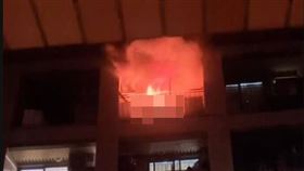 台中市5日深夜11點許發生一起住宅火警。（圖／民眾授權提供）