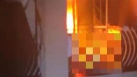 台中市5日深夜11點許發生一起住宅火警。（圖／民眾授權提供）