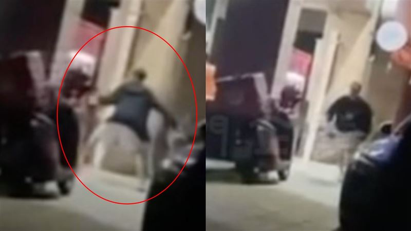 潑屎動作一氣呵成,高拋物線讓店內店外「屎露均霑」。(圖/翻攝自黑色豪門企業)