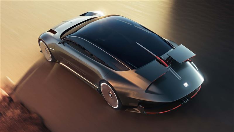 車尾設計成可展開的「機翼」。(翻攝Buick網站)