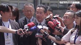 ▲顧立雄出席軍人節敬軍記者會，會後接受媒體聯訪。（圖／翻攝畫面）