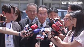 ▲顧立雄出席軍人節敬軍記者會，會後接受媒體聯訪。（圖／翻攝畫面）