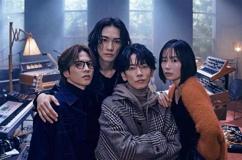 《玻璃之心》由佐藤健、宮崎優、町田啓太、志尊淳主演。(圖/Netflix提供)