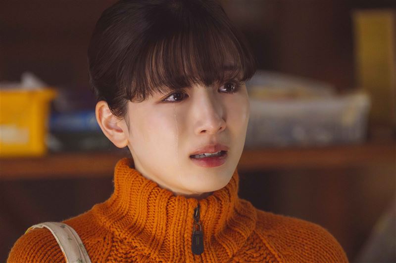 片中的漫畫家明子則找來人氣女星永野芽郁(如圖)飾演，對於要飾演原著作者老師本尊，永野芽郁坦言既榮幸又緊張。（圖／天馬行空提供）