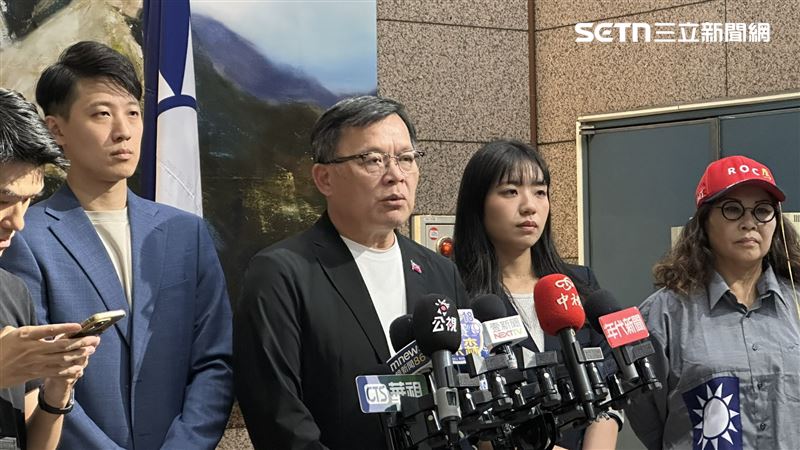 外傳普發現金納入排富條款，林寬裕表示，國民黨立場是支持目前立法院三讀版本。（圖／記者詹宜庭攝影）