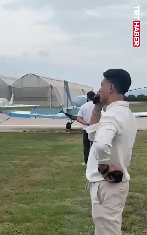 土耳其一名男子租飛機安排空中浪漫求婚的橋段,女友喊完「我願意」,下秒飛機卻失事墜落。(圖/翻攝自X平台@trthaber)