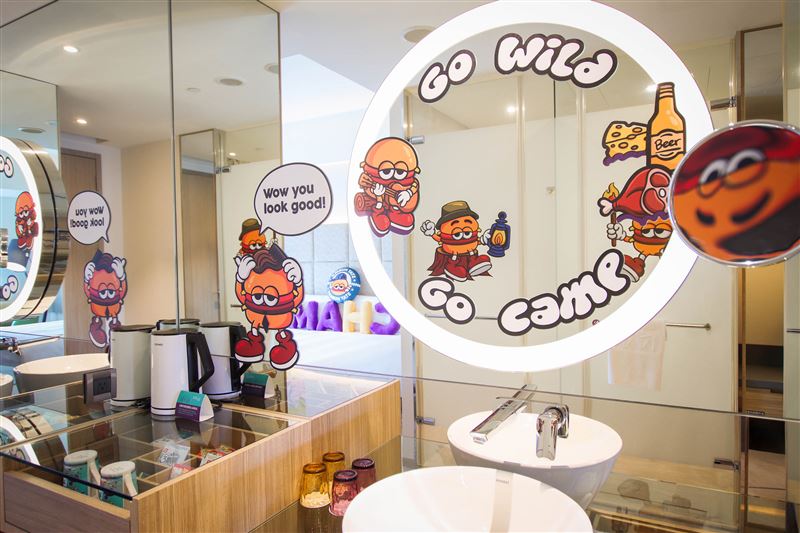 凱撒趣淘漫旅與插畫家日頭推出「Go Wild, Go Camp」聯名主題房。（圖／飯店旅宿業者提供）