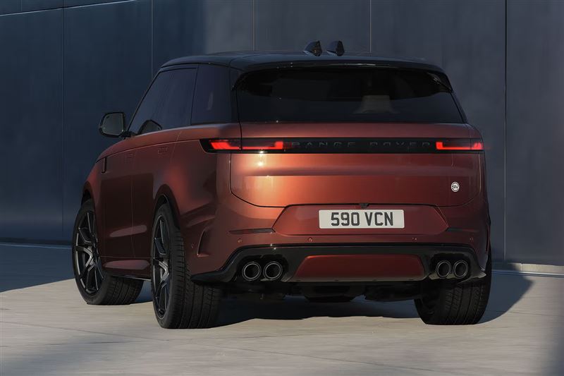 Range Rover Sport SV Carbon Edition休旅車。（翻攝Range Rover網站）
