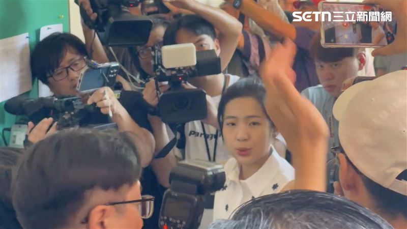 不滿秘密會議！徐巧芯槓上王定宇、林楚茵