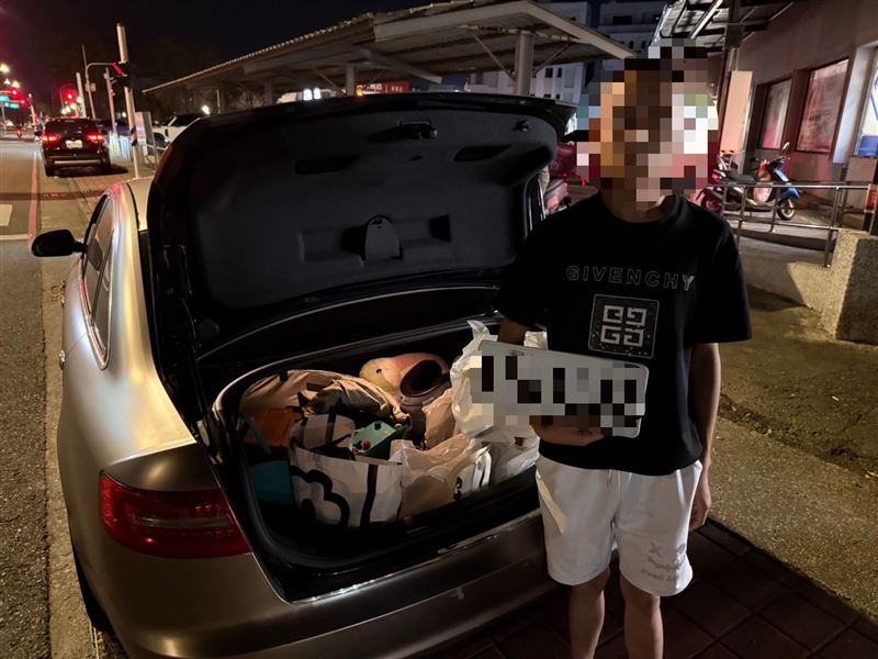 宜蘭分局逮捕張姓主嫌(下圖右)、李嫌(下圖左),一人負責潑泥水,一人負責開車接應拍照。(圖/翻攝畫面)