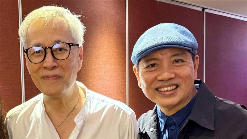 陳凱倫（右）參加姜厚任壽宴(圖/翻攝臉書)