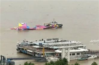 廣東暴雨！1.3億水上樂園剛開幕全部沖光