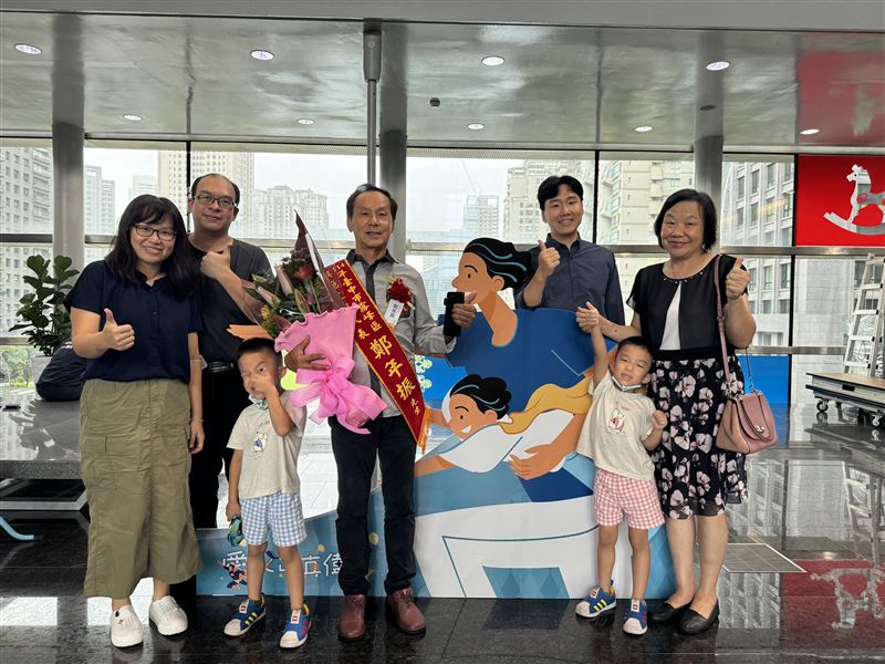 盧秀燕大讚每位模範父親都身懷絕技。（圖／台中市政府提供）