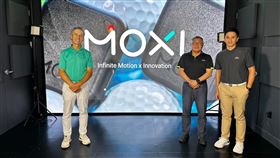 SwingMotion AI 揮桿感測器「個人隨身教練」助力精準擊球（業配勿用）