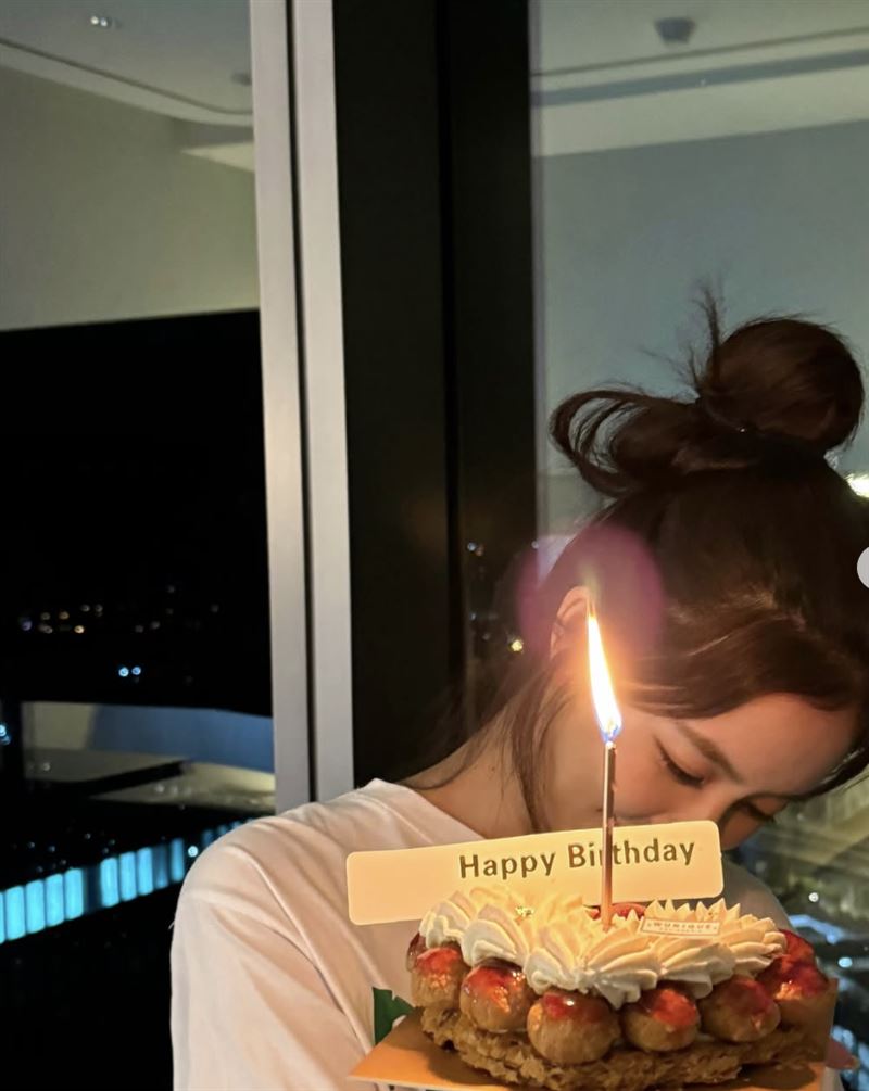 周曉涵慶祝生日。（圖／翻攝自IG）