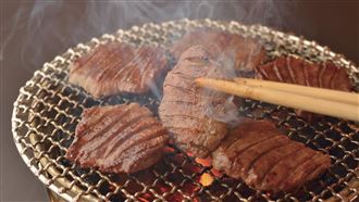 「仙台牛舌」竟是豬舌　他現場揭穿假招牌