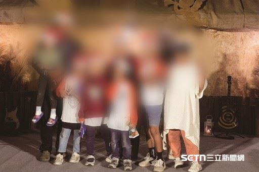 35歲的婷婷，和現任丈夫重組家庭，一家9口過著平凡幸福的日子，她感性地說，雖然生活不富裕，但充滿愛且相互扶持，就已經讓她很知足。（圖／受訪者提供）