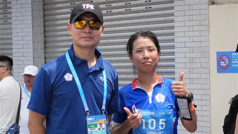 台灣世運定向越野好手林弱水與教練陳俊民。（圖／中華奧會提供）