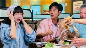 阿翔逼問籃籃戀情。（圖／民視提供）