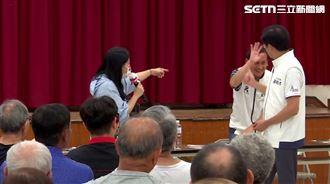 ▲徐巧芯說一席都不能少，點名葉元之跟大家揮手。（圖／翻攝畫面）