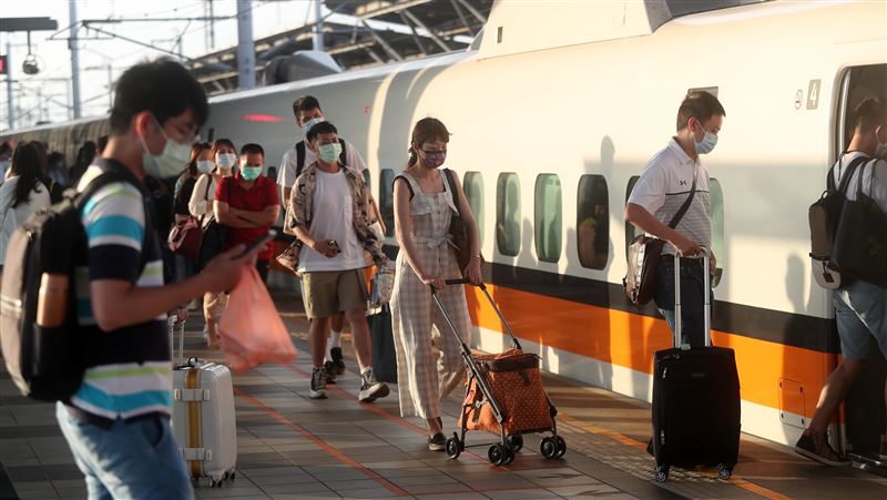 高鐵「這站」人超少!網友酸像蚊子館