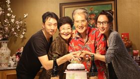 林千鈺思念爸爸石英。（圖／翻攝自臉書）