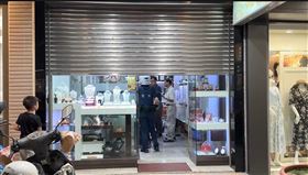 遭搶的銀樓。（圖／記者王浩原攝影）