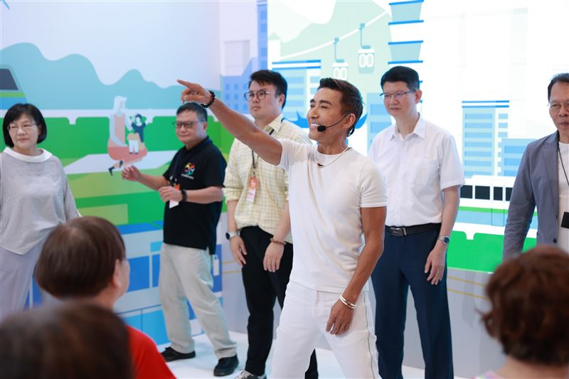 開幕來賓潘若迪老師帶來熱舞表演，並帶領現場民眾舞動現場。（圖／翻攝畫面）