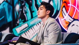 黃偉晉再遇陳子鴻重現《超級星光大道》回憶。(圖／踢帕娛樂提供)