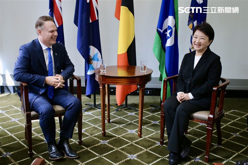 盧秀燕與與布里斯本市長施林納(Adrian Schrinner)、市議會議長蘭德斯(Sandy Landers)會面。(圖/翻攝畫面)