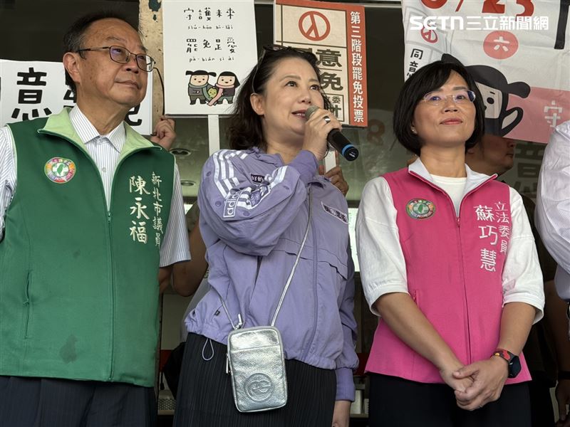 民進黨立法院黨團幹事長吳思瑤回應關稅疊加議題。(圖/記者劉秀敏攝影)