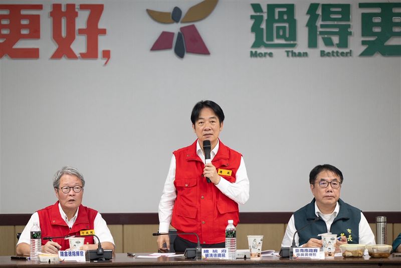 總統賴清德視察「雲嘉南災後復原前進指揮所」。（圖／總統府提供）